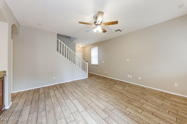 Foto del edificio - 2229 E Sunland Ave