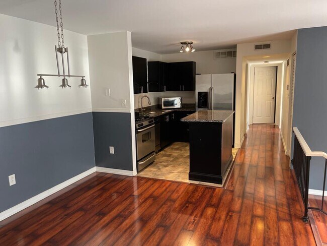 Building Photo - 1205 Kenzie Dr