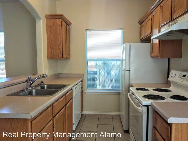 Foto del edificio - 3 br, 2.5 bath House - 3013 Douglas Fir Drive