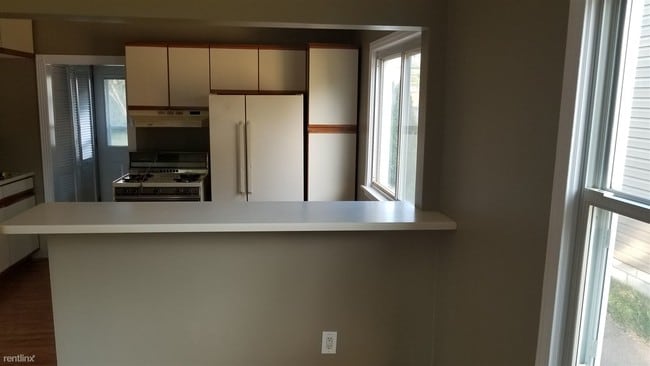 Building Photo - 2 br, 1 bath House - 30184 Brush St 30184 ...