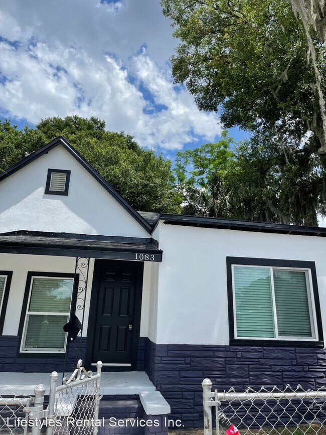 Foto del edificio - 3 br, 1 bath House - 1083 Spearing St