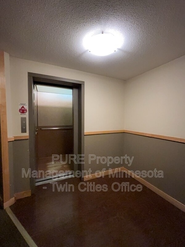 Foto del edificio - 3540 Hennepin Ave