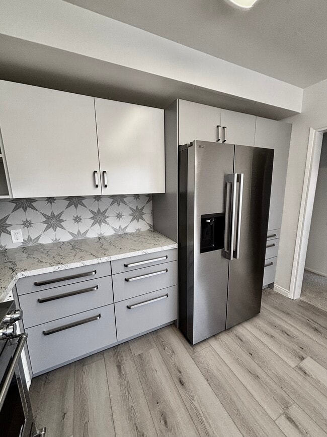 Foto del edificio - 969 W 25th St