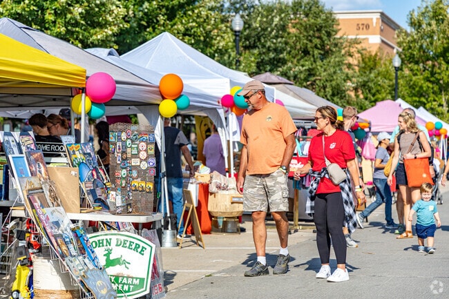 The Fallbrook Summer Festival has many local vendors.