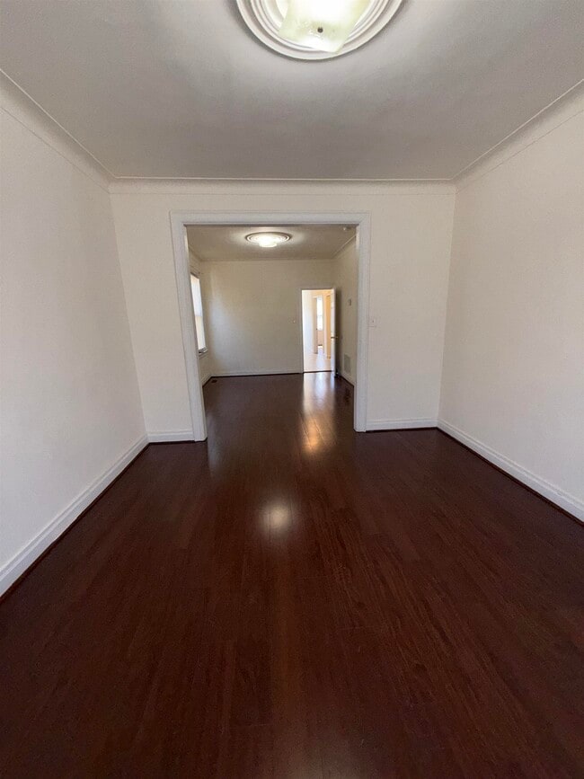 Foto del edificio - 726 Garfield Ave