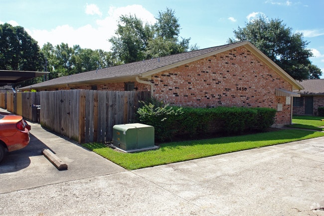 Building Photo - Heather Glen Townhomes
