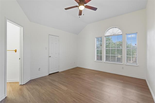 Foto del edificio - 2313 Loretta Ln