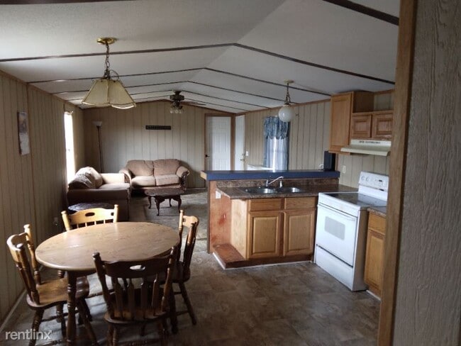Building Photo - 2 br, 2 bath Mobile Home - 307 Mangle Dr