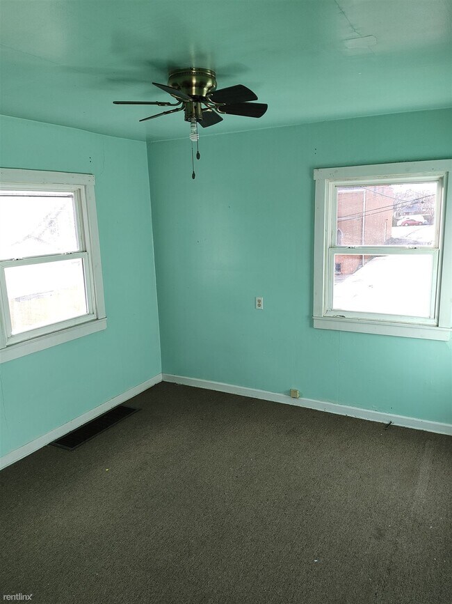 Building Photo - 1 br, 1 bath Duplex - 1430 Ridge Avenue A