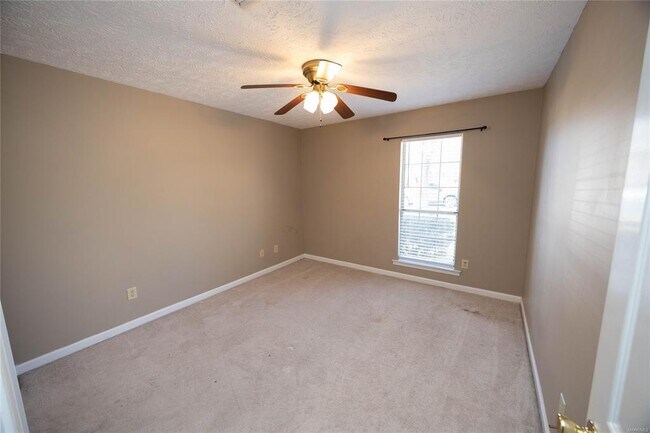 Building Photo - 8317 Grand Oaks Ct