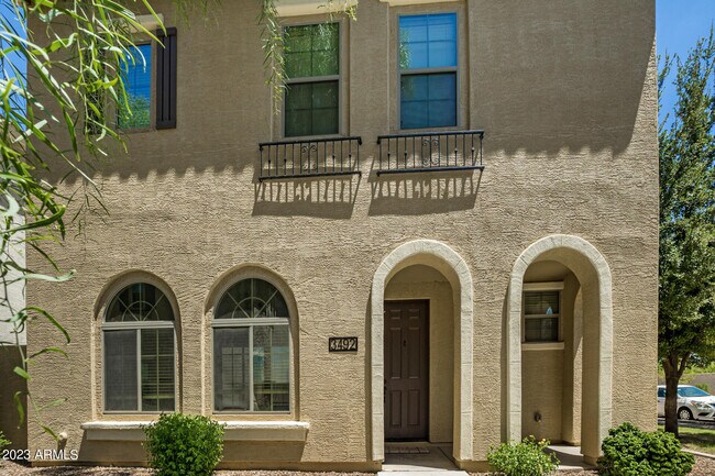 Foto del edificio - 3492 S Winter Ln