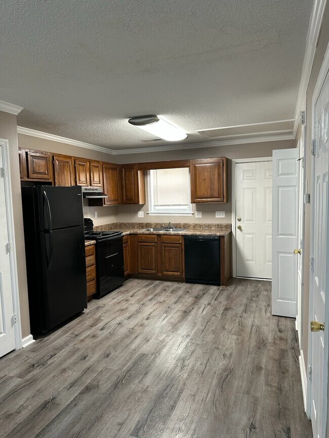 Building Photo - 2826 Wimberly Dr SW