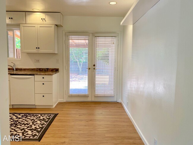 Building Photo - 2 br, 2 bath House - 60A Bayview Terrace