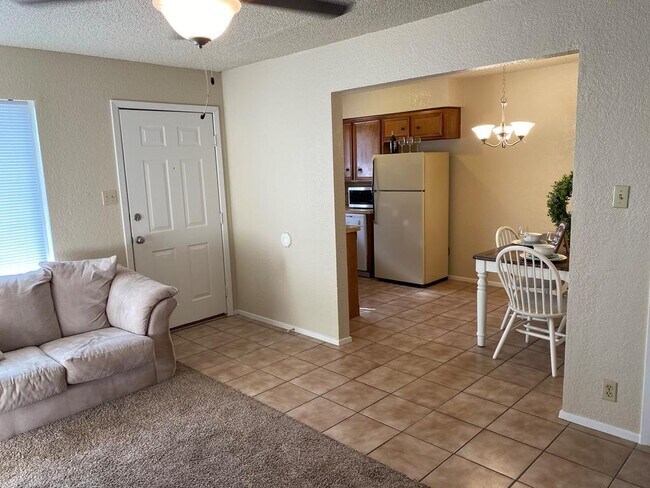 Foto del edificio - 1208 C NE Aspen C