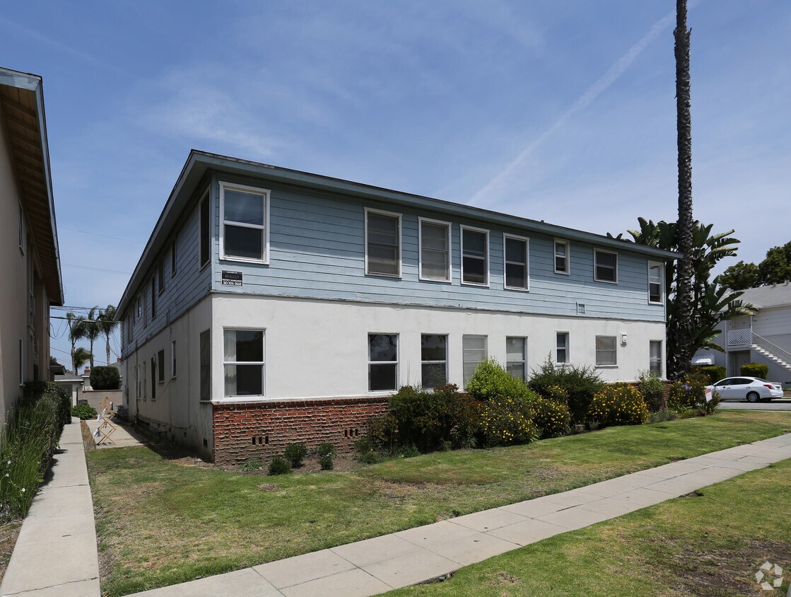 Building Photo - 3991-3997 Minerva Ave