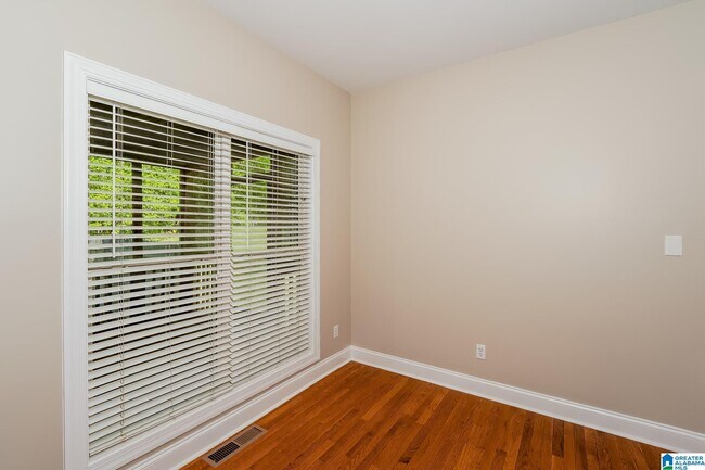Foto del edificio - 6709 Clark Rd