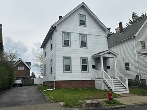 Building Photo - 194 Adams St