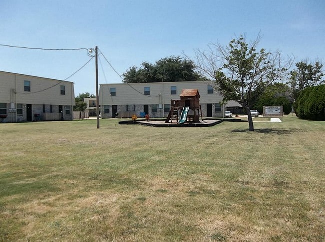 Foto del edificio - 514 SE Gardens Blvd