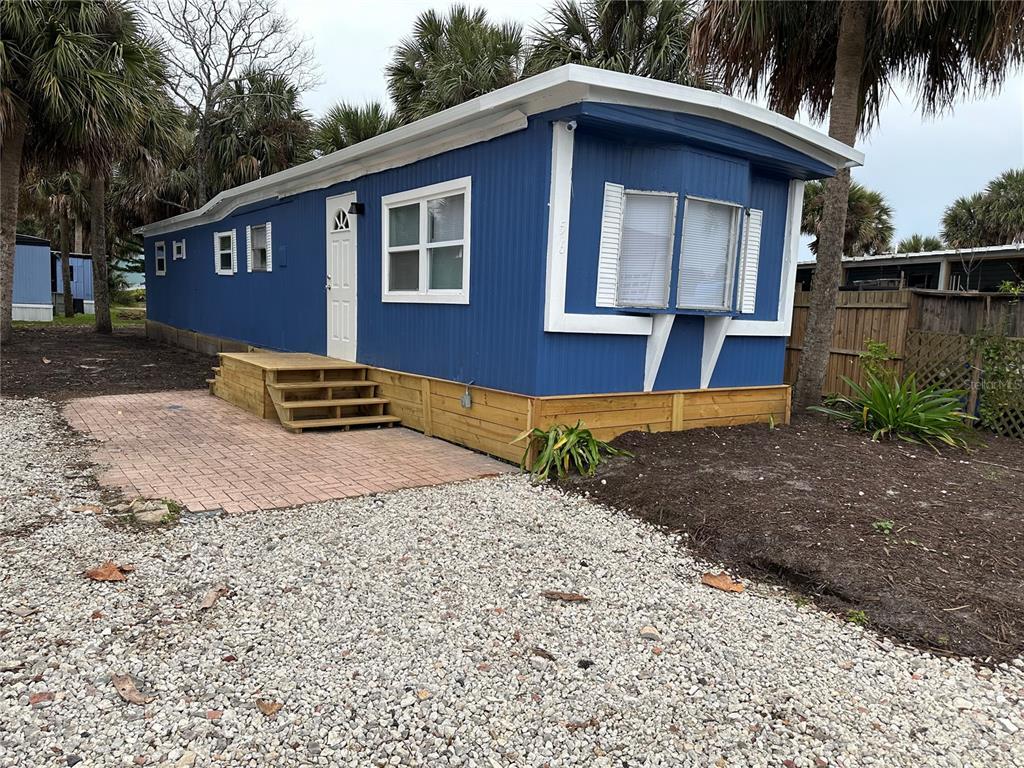 Primary Photo - 520 S Daytona Ave