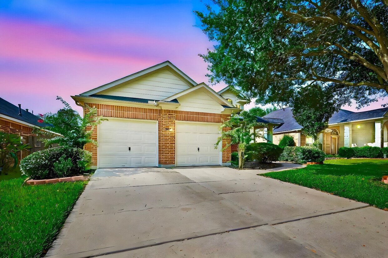 Foto principal - 2815 Sage Creek Ct