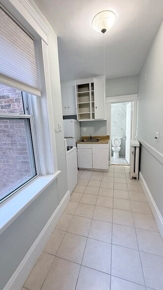 Building Photo - 15 Parkman St