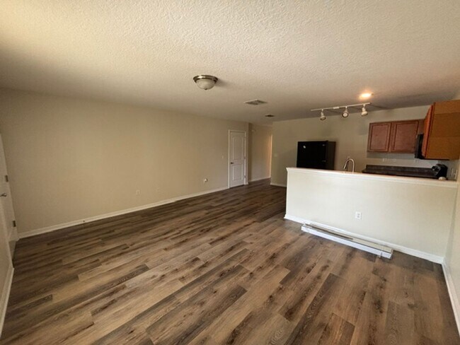 Building Photo - 3/2/1 In Weeki Wachee Woodlands