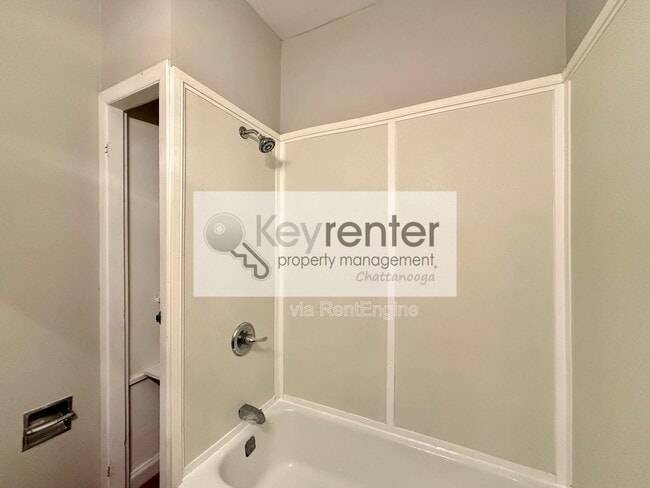 Building Photo - 112 S Seminole Dr