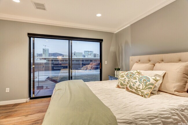Bedroom - 328 W 200 S