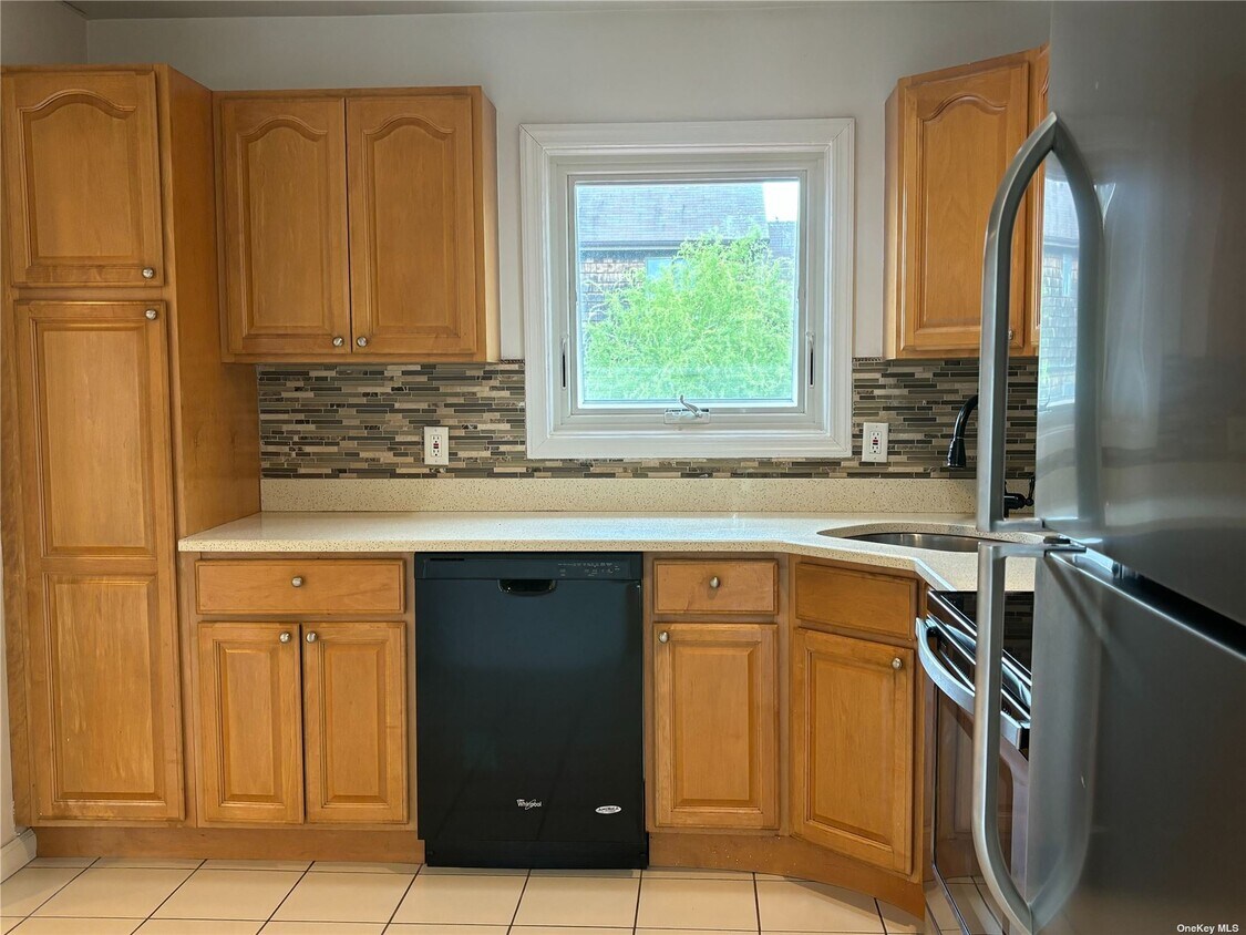 Foto principal - 852 S Bay St