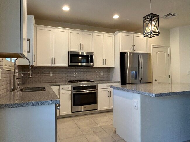 Foto del edificio - 12521 Blissful Sky St