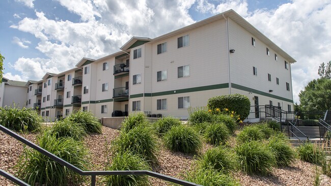 New Apartments for Rent in Grand Forks ND with a Dog Park - 2 Rentals ...