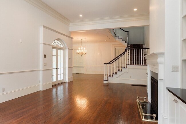 Foto del edificio - 56 Kirkland St