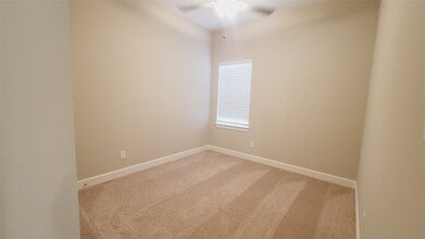 Building Photo - 22006 Tawny Butterfly Dr