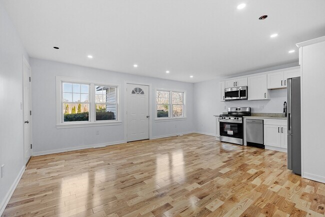 Foto del edificio - 382 West Main Street