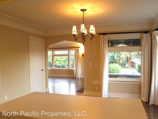 Foto del edificio - 7715 Winona Ave N