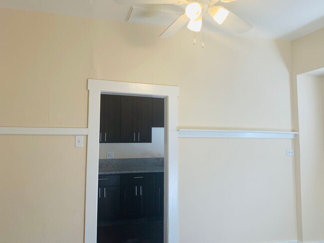 Foto del edificio - Old World Charm 1 bedroom / 1 bath