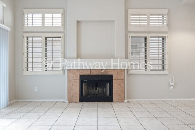 Building Photo - 15071 N 90th Dr