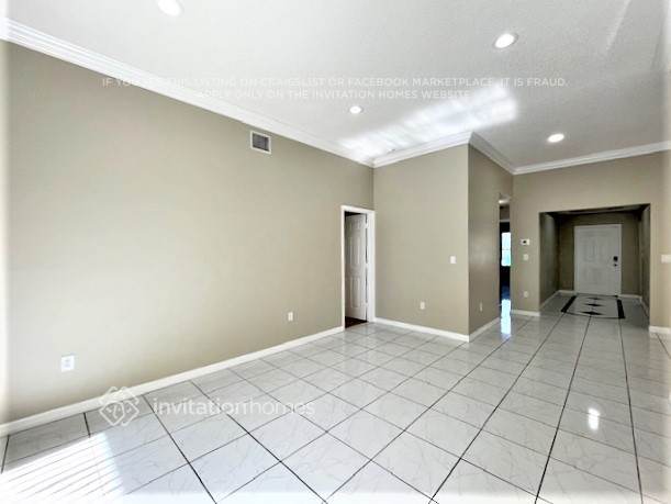 Building Photo - 8153 SW 163rd Ave