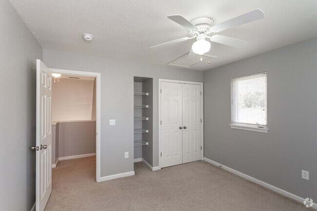 3BR, 2BA - 1350 SF - Four Winds Apartments