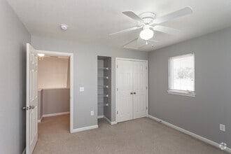 3BR, 2BA - 1350 SF - Four Winds Apartments