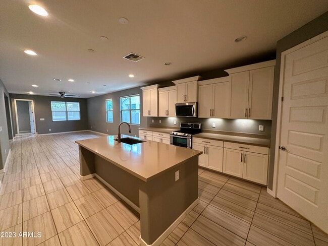 Foto del edificio - 2952 W Westland Rd