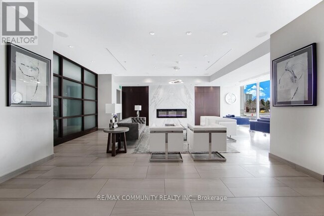 Building Photo - 38 Lee Centre Dr