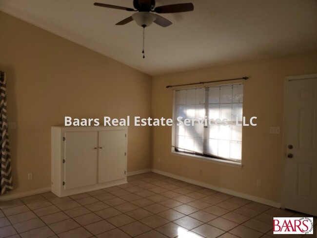 Foto del edificio - 3334 Pine Forest Rd
