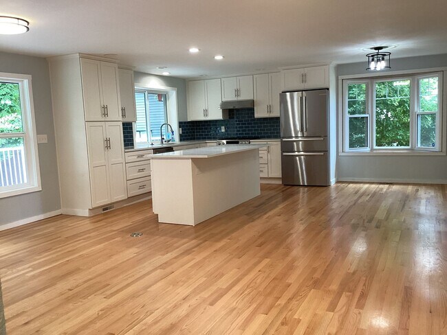 Foto del edificio - Charming Mukilteo Rambler in a Prime Location