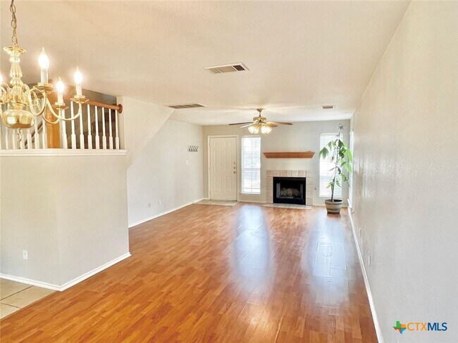 Foto del edificio - 106 Finch Ln