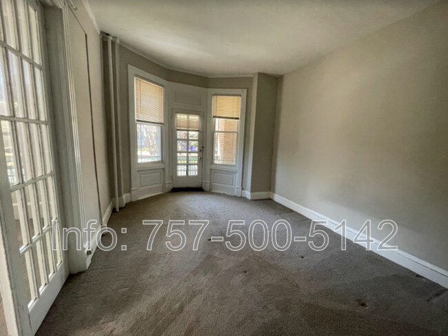 Foto del edificio - 622 Graydon Ave