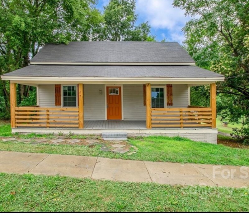 106 Hunter St, Lancaster, SC 29720 House Rental in Lancaster, SC