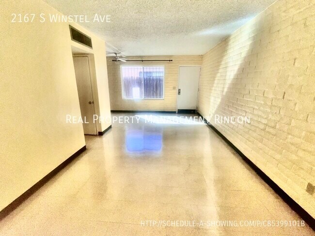 Foto del edificio - 2167 S Winstel Ave