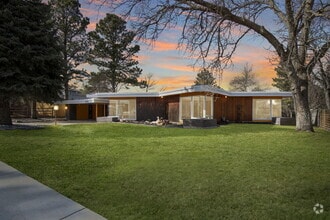 Building Photo - 5905 E Maplewood Ave
