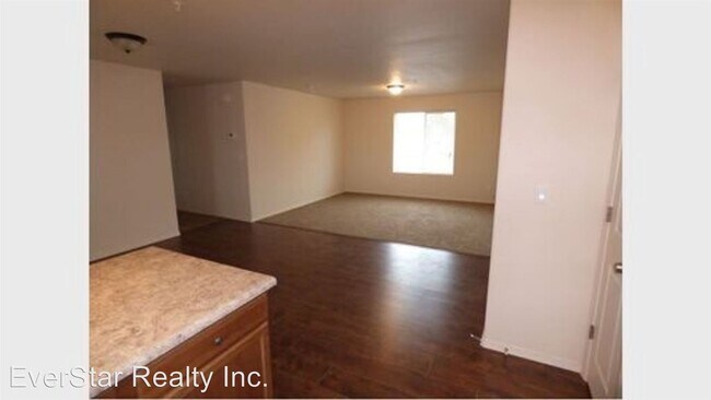 Building Photo - 2110 S Rainier St